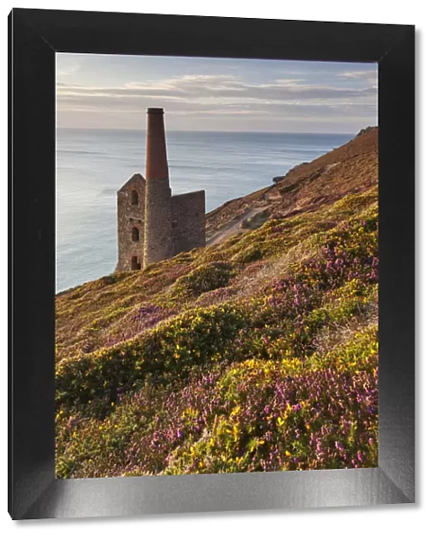 The abandoned Wheal Coates engine house on the Cornish cliff tops near St Agnes, Cornwall