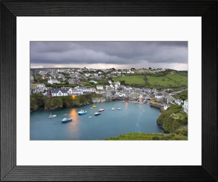 Framed Print : Cornish fishing village of Port Isaac on a moody autumn morning, Cornwall, England Framed Print : Cornish fishing village of Port Isaac on a moody autumn morning, Cornwall, England