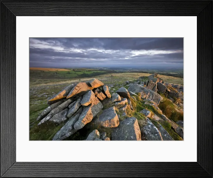 Framed Print : Early morning sunlight lights up the granite rocks of Belstone Tor, Dartmoor, Devon Framed Print : Early morning sunlight lights up the granite rocks of Belstone Tor, Dartmoor, Devon