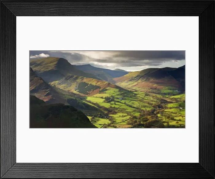 Framed Print : Rich autumn sunlight illuminates Newlands Valley in the Lake District, Cumbria, England Framed Print : Rich autumn sunlight illuminates Newlands Valley in the Lake District, Cumbria, England