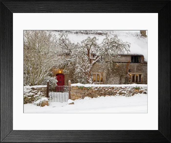 Framed Print : Cottage in WInter, Leigh, Dorset, England