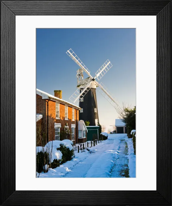 Framed Print : Wicklewood Mill & Cottage in Winter, Wicklewood, Norfolk, England Framed Print : Wicklewood Mill & Cottage in Winter, Wicklewood, Norfolk, England