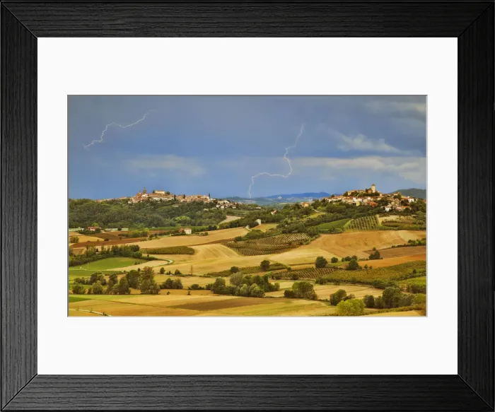 Framed Print : Monferrato hills, Alessandria province, Piedmont, Italy, Europe Framed Print : Monferrato hills, Alessandria province, Piedmont, Italy, Europe