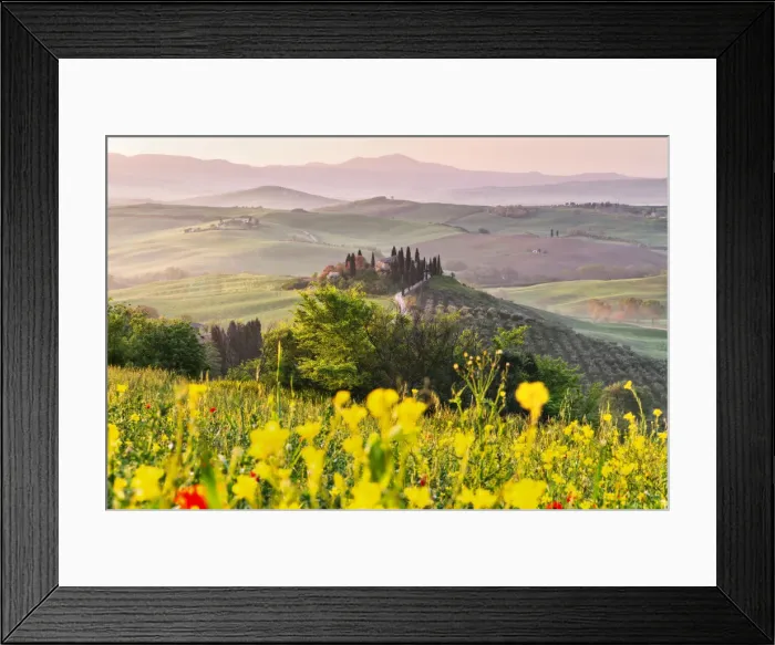 Framed Print : Belvedere farmhouse In orcia valley, San Quirico d Orcia, Tuscany, Italy Framed Print : Belvedere farmhouse In orcia valley, San Quirico d Orcia, Tuscany, Italy