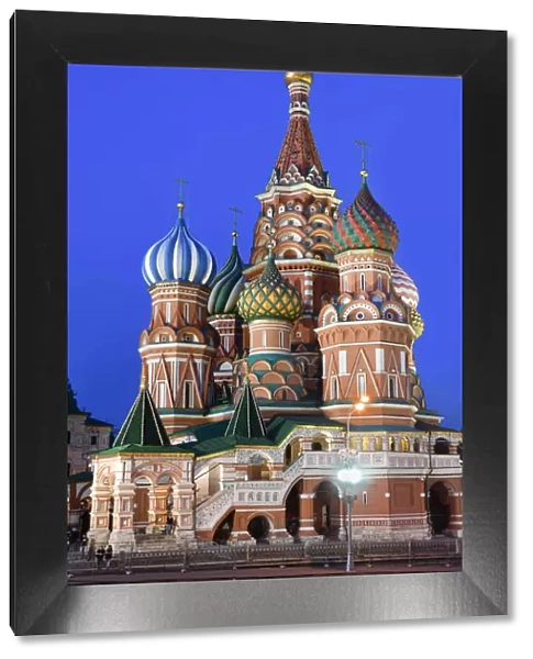 Night view of Saint Basils Cathedral, (Cathedral of Vasily the Blessed), Red