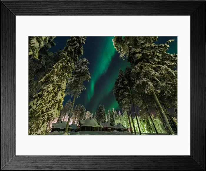 Framed Print : Aurora Igloos under Norther Lights (Auora Borealis), (Pyhaatunturi, Pyhaa-Luosto area)