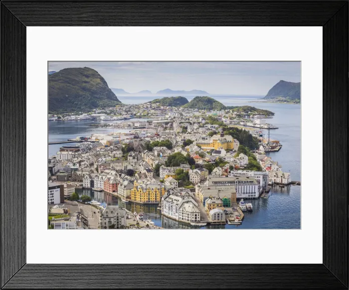 Framed Print : Alesund, More og Romsdal county, Norway Framed Print : Alesund, More og Romsdal county, Norway
