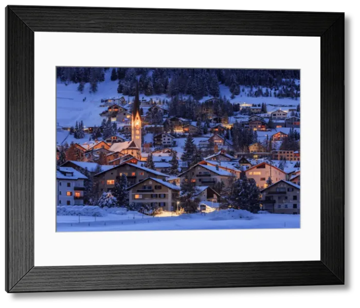 Framed Print : The village of Zuoz, in Engadin, during a very cold nigth of winter, Grisons, Switzerland Framed Print : The village of Zuoz, in Engadin, during a very cold nigth of winter, Grisons, Switzerland