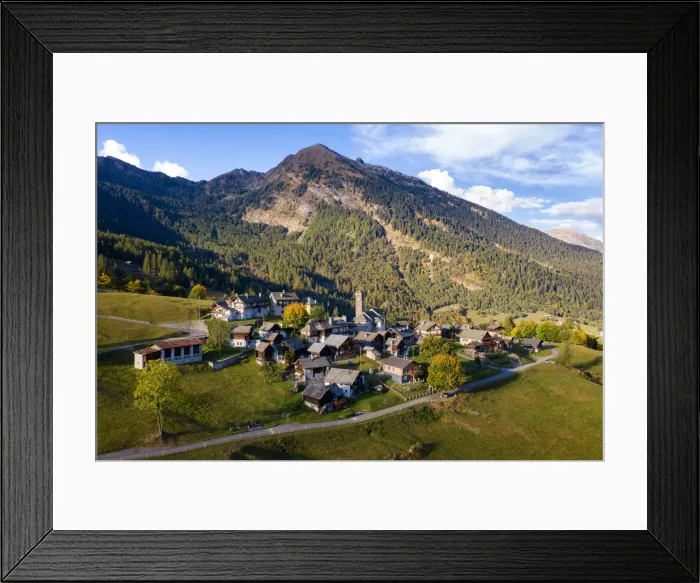 Framed Print : View on the alpine village of Cimalmotto, Campo Vallemaggia, Valle Maggia, Canton Ticino Framed Print : View on the alpine village of Cimalmotto, Campo Vallemaggia, Valle Maggia, Canton Ticino