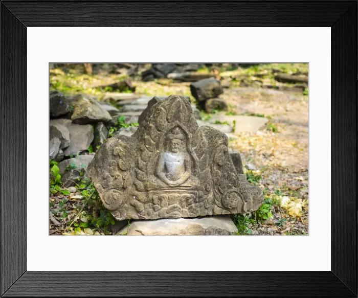 Framed Print : Stone carving at Banteay Chhmar, Ankorian-era temple ruins, Banteay Meanchey Province Framed Print : Stone carving at Banteay Chhmar, Ankorian-era temple ruins, Banteay Meanchey Province