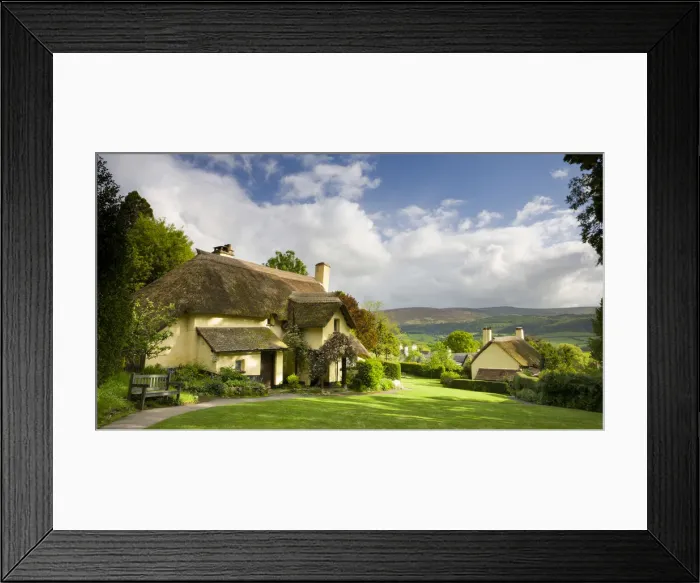 Framed Print : Picturesque thatched cottages in the village of Selworthy, Exmoor National Park, Somerset Framed Print : Picturesque thatched cottages in the village of Selworthy, Exmoor National Park, Somerset
