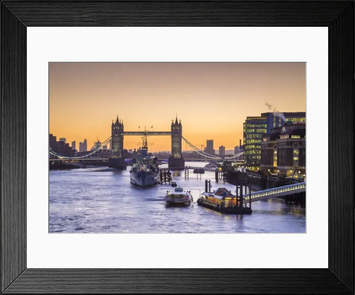 Framed Print : The Tower bridge during sunrise, London, United Kingdom Framed Print : The Tower bridge during sunrise, London, United Kingdom