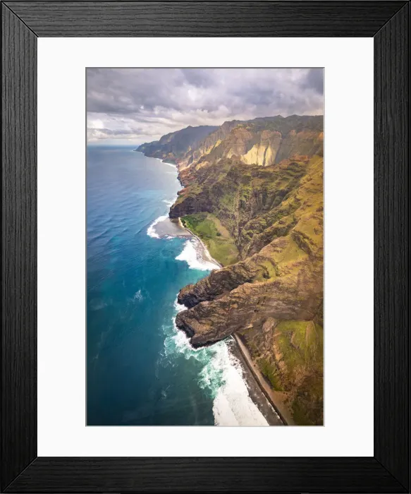 Framed Print : Na Pali coast State Wilderness area, north western side of Kauai island, Hawaii, USA Framed Print : Na Pali coast State Wilderness area, north western side of Kauai island, Hawaii, USA