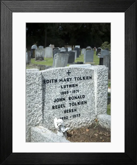 Framed Print : Europe, Great Britain, England, Oxfordshire, Oxford, Wolvercote Cemetery, final resting Framed Print : Europe, Great Britain, England, Oxfordshire, Oxford, Wolvercote Cemetery, final resting