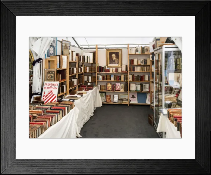 Framed Print : Antiques market in Saint-Germain, Paris, France