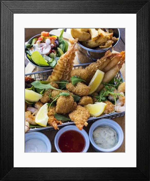 Framed Print : Prawns platter in the local seafood restaurant, Hasting, Sussex, England Framed Print : Prawns platter in the local seafood restaurant, Hasting, Sussex, England