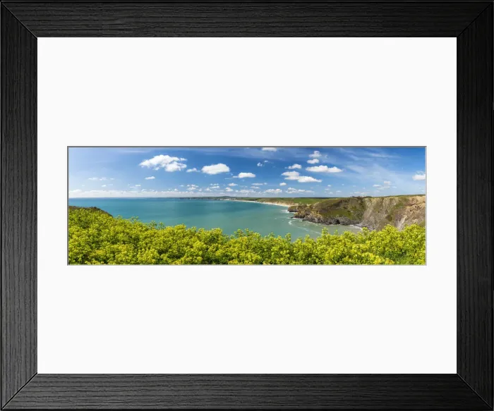 Framed Print : Coastline near Gunwalloe, Lizard Penisula, Cornwall, England Framed Print : Coastline near Gunwalloe, Lizard Penisula, Cornwall, England