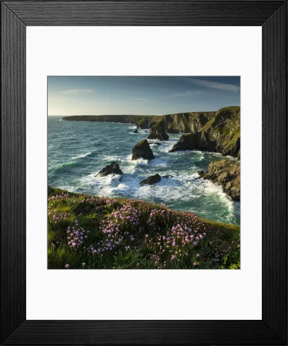 Framed Print : Bedruthan Steps, Cornwall, England Framed Print : Bedruthan Steps, Cornwall, England