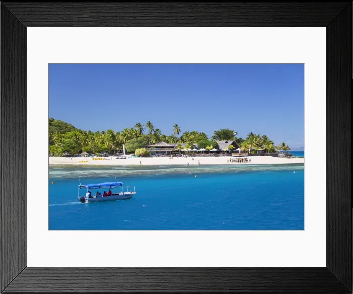 Framed Print : Castaway Island Resort, Castaway Island, Mamanuca Islands, Fiji Framed Print : Castaway Island Resort, Castaway Island, Mamanuca Islands, Fiji