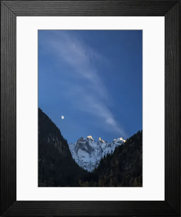 Framed Print : The moon on the snowy mountains illuminates the peaks at sunset Bondasca Valley Framed Print : The moon on the snowy mountains illuminates the peaks at sunset Bondasca Valley