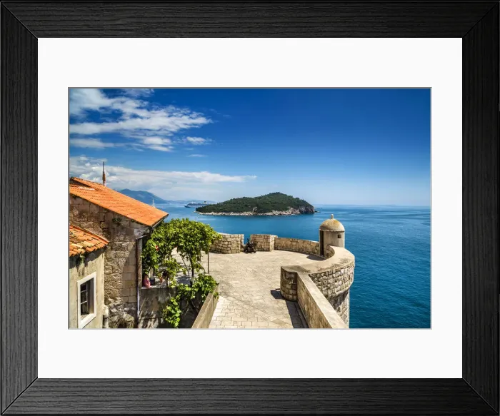 Framed Print : View from city wall, Old Town, Dubrovnik, Dalmatia, Croatia Framed Print : View from city wall, Old Town, Dubrovnik, Dalmatia, Croatia