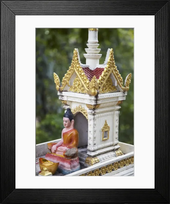 Framed Print : Shrine at Wat Phnom, Phnom Penh, Cambodia Framed Print : Shrine at Wat Phnom, Phnom Penh, Cambodia