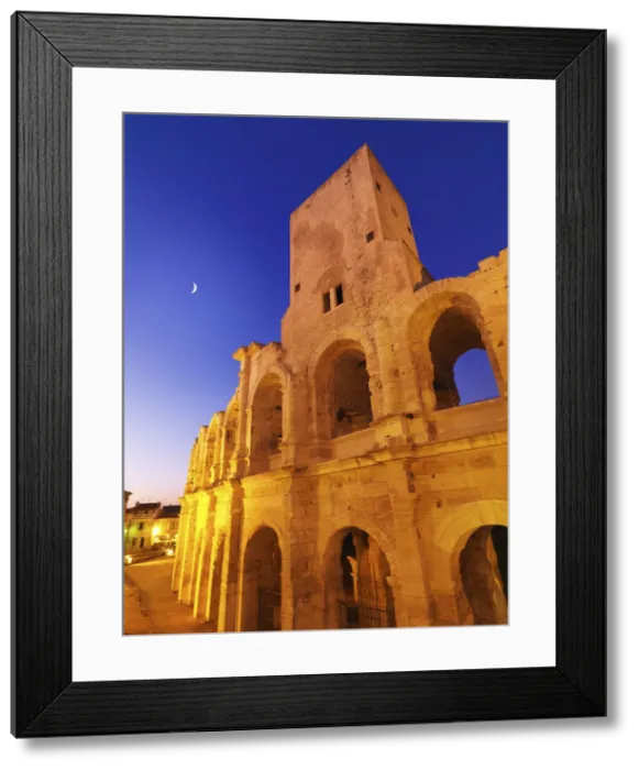 Framed Print : France, Provence, Arles, Roman Amphitheatre at dusk Framed Print : France, Provence, Arles, Roman Amphitheatre at dusk