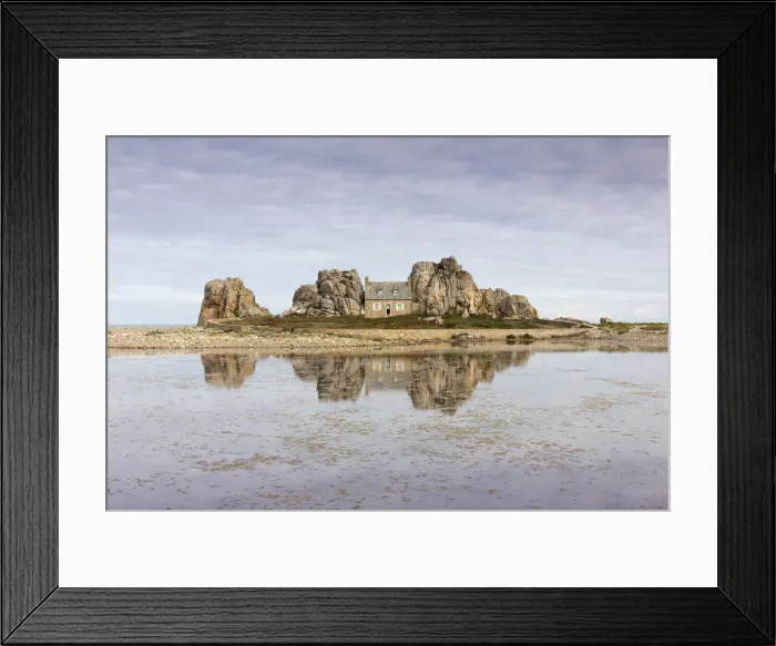 Framed Print : Castel Meur, house between the rocks, Plougrescant, Cote-d Armor, Brittany, France Framed Print : Castel Meur, house between the rocks, Plougrescant, Cote-d Armor, Brittany, France