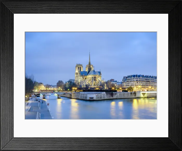 Framed Print : France, Paris. Cathedrale Notre Dame de Paris, Gothic cathedral on the Seine river Framed Print : France, Paris. Cathedrale Notre Dame de Paris, Gothic cathedral on the Seine river