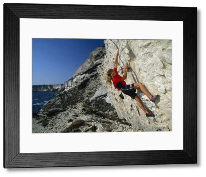 Framed Print : Freeclimbing, Bonifacio, Corsica, France (MR) Framed Print : Freeclimbing, Bonifacio, Corsica, France (MR)