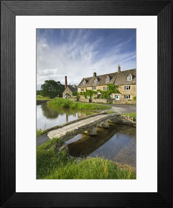 Framed Print : Stone footbridge and cottages at Lower Slaughter in the Cotswolds, Gloucestershire Framed Print : Stone footbridge and cottages at Lower Slaughter in the Cotswolds, Gloucestershire