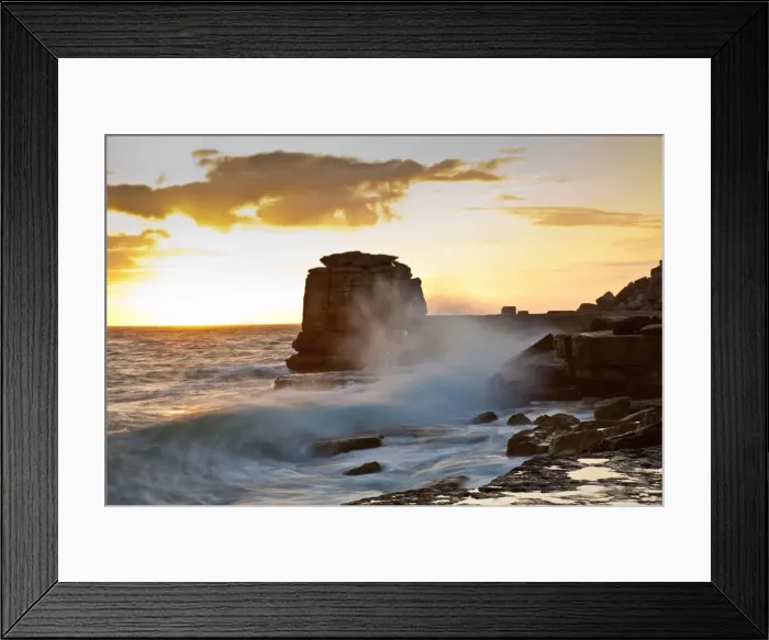 Framed Print : Portland, Dorset, England, Pulpit rock at Portland Bill