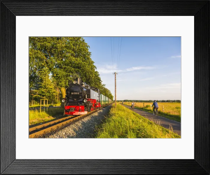Framed Print : Rugen Island, Baltic coast, Mecklenburg-Western Pomerania, Germany Framed Print : Rugen Island, Baltic coast, Mecklenburg-Western Pomerania, Germany