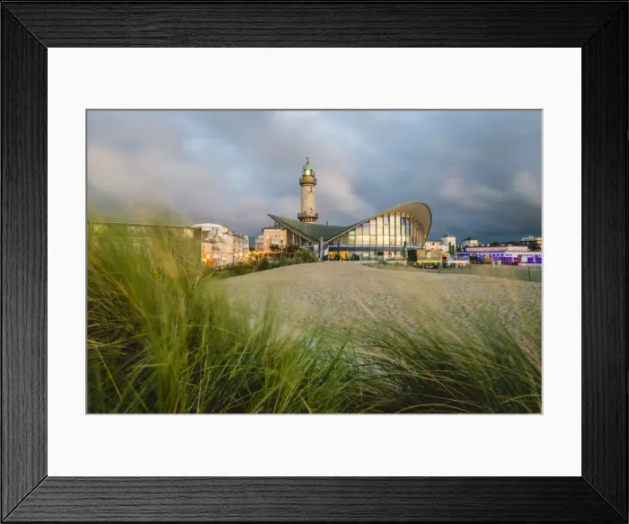 Framed Print : WarnemAonde, Rostock, Baltic coast, Mecklenburg-Western Pomerania, Germany. Lighthouse Framed Print : WarnemAonde, Rostock, Baltic coast, Mecklenburg-Western Pomerania, Germany. Lighthouse