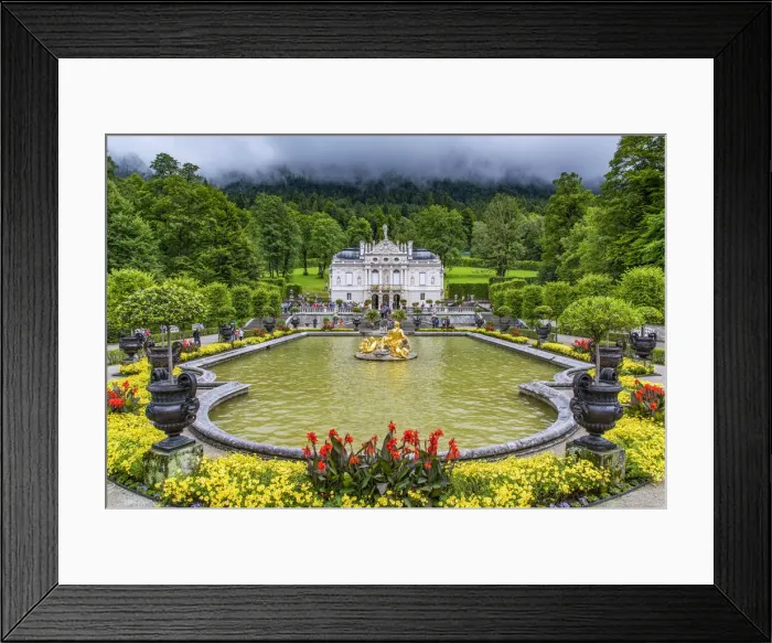 Framed Print : Linderhof Palace or Schloss Linderhof, Oberammergau, Bavaria, Germany Framed Print : Linderhof Palace or Schloss Linderhof, Oberammergau, Bavaria, Germany
