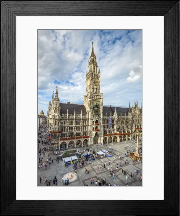Framed Print : New city hall or Neues Rathaus, Marienplatz, Munich, Bavaria, Germany Framed Print : New city hall or Neues Rathaus, Marienplatz, Munich, Bavaria, Germany