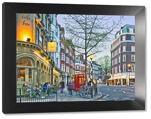 Europe, United Kingdom, England, London, Marylebone, view of Marylebone High Street