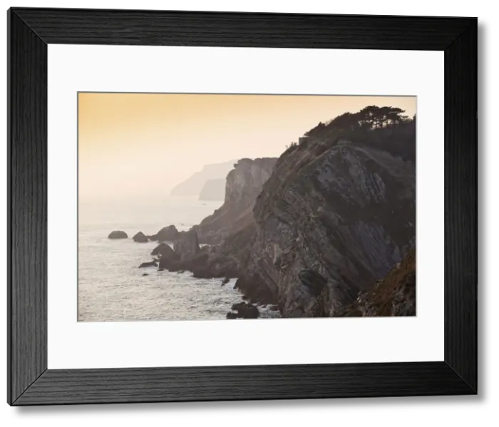 Framed Print : Europe, United Kingdom, England, Dorset, Lulworth, Jurassic Coast, South West Coast Framed Print : Europe, United Kingdom, England, Dorset, Lulworth, Jurassic Coast, South West Coast