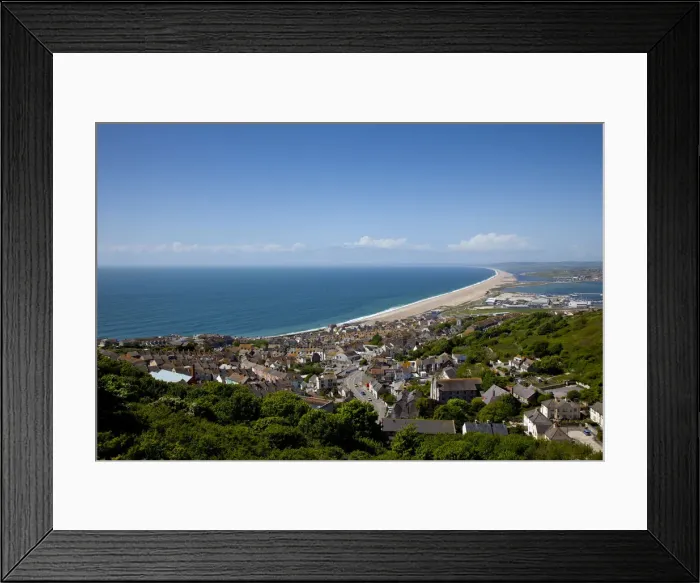 Framed Print : Portland, Dorset, England, Chesil beach and the town of Fortuneswell from portland