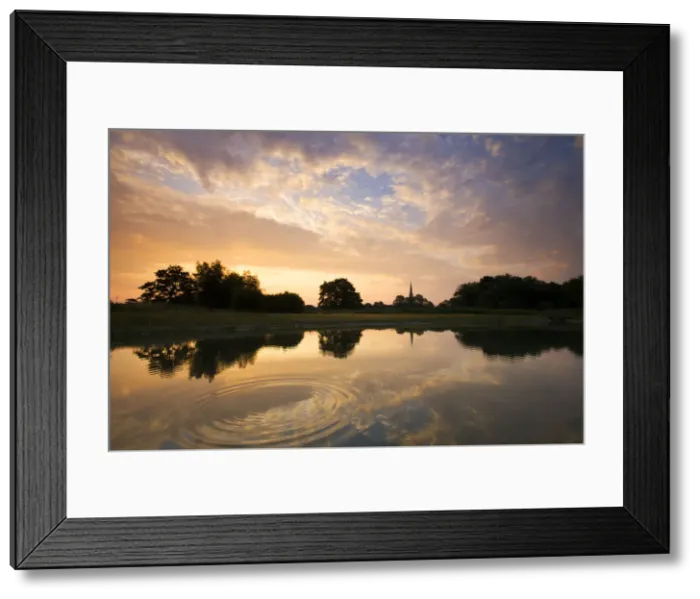 Framed Print : Salisbury Catedral reflected in a pond at dawn, Salisbury, Wiltshire, England. Summer Framed Print : Salisbury Catedral reflected in a pond at dawn, Salisbury, Wiltshire, England. Summer