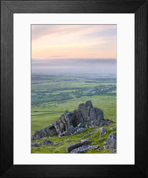 Framed Print : Sourton Tor and rolling countryside on the western edge of Dartmoor National Park Framed Print : Sourton Tor and rolling countryside on the western edge of Dartmoor National Park