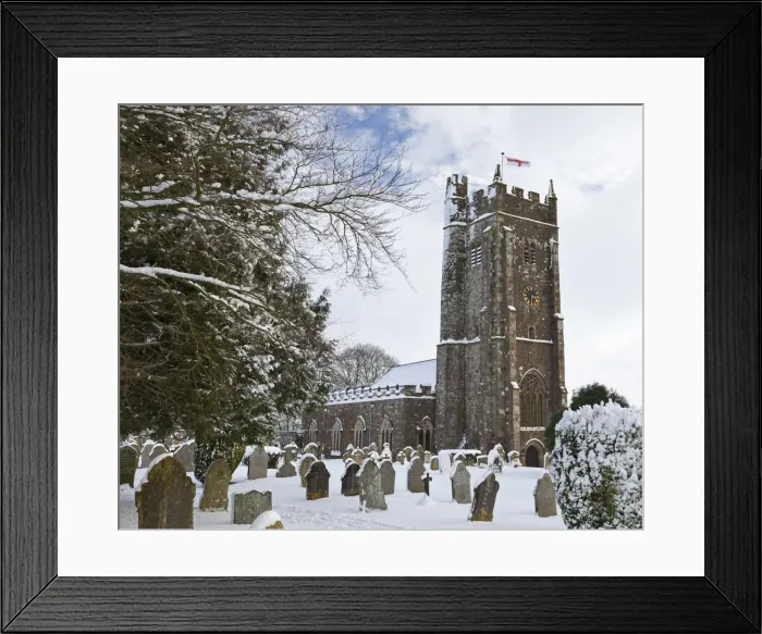 Framed Print : Rural Parish Church in winter snow, Morchard Bishop, Devon, England Framed Print : Rural Parish Church in winter snow, Morchard Bishop, Devon, England