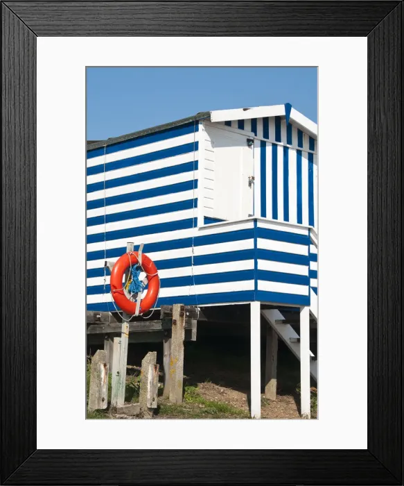 Framed Print : Traditional beach hut in Walton-on-the-Naze, Essex, UK