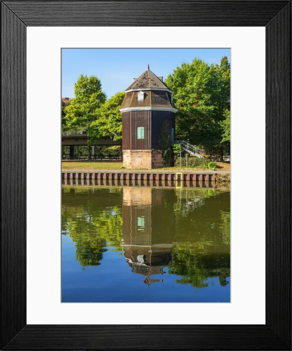 Framed Print : Crane Saarkran, SaarbrAocken, Saarland, Germany Framed Print : Crane Saarkran, SaarbrAocken, Saarland, Germany