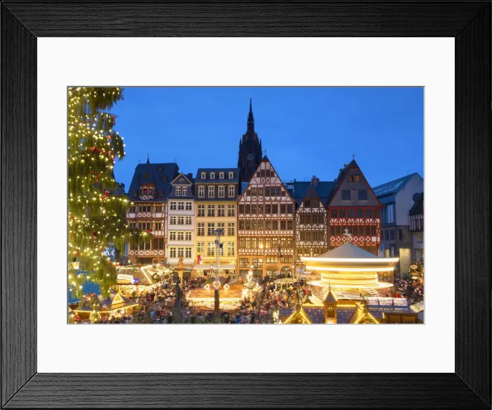 Framed Print : Frankfurt Christmas Market at dusk, Frankfurt am Main, Hesse, Germany Framed Print : Frankfurt Christmas Market at dusk, Frankfurt am Main, Hesse, Germany