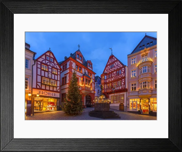 Framed Print : Christmas market at Bernkastel-Kues, Rhineland-Palatinate, Germany