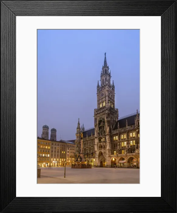 Framed Print : New city hall or Neues Rathaus, Marienplatz, Munich, Bavaria, Germany Framed Print : New city hall or Neues Rathaus, Marienplatz, Munich, Bavaria, Germany