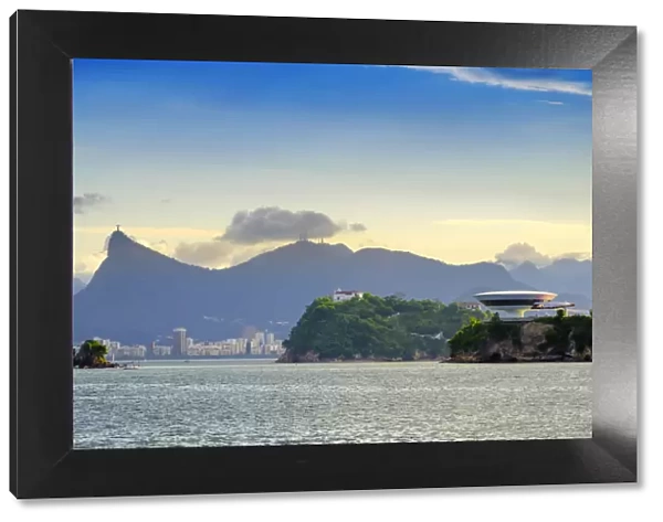 Brazil, Niteroi, view of the Rio de Janeiro landscape from Niteroi city with Oscar