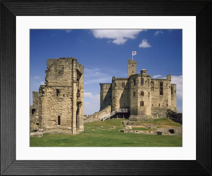 Framed Print : Warkworth Castle, Warkworth, Northumberland, England Framed Print : Warkworth Castle, Warkworth, Northumberland, England