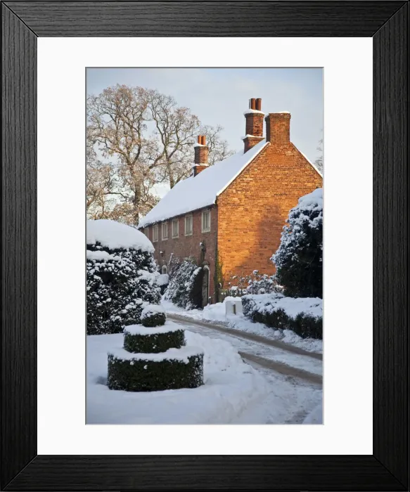 Framed Print : Lincolnshire, UK. Snow covers the ornamental gardens at Doddington hall Framed Print : Lincolnshire, UK. Snow covers the ornamental gardens at Doddington hall